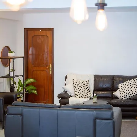 Cozy Room In Cascais City With Full Kitchen 5 Minutes From The Beach Exterior photo