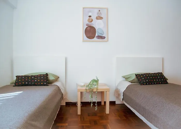 Cozy Room In Cascais City With Full Kitchen 5 Minutes From The Beach